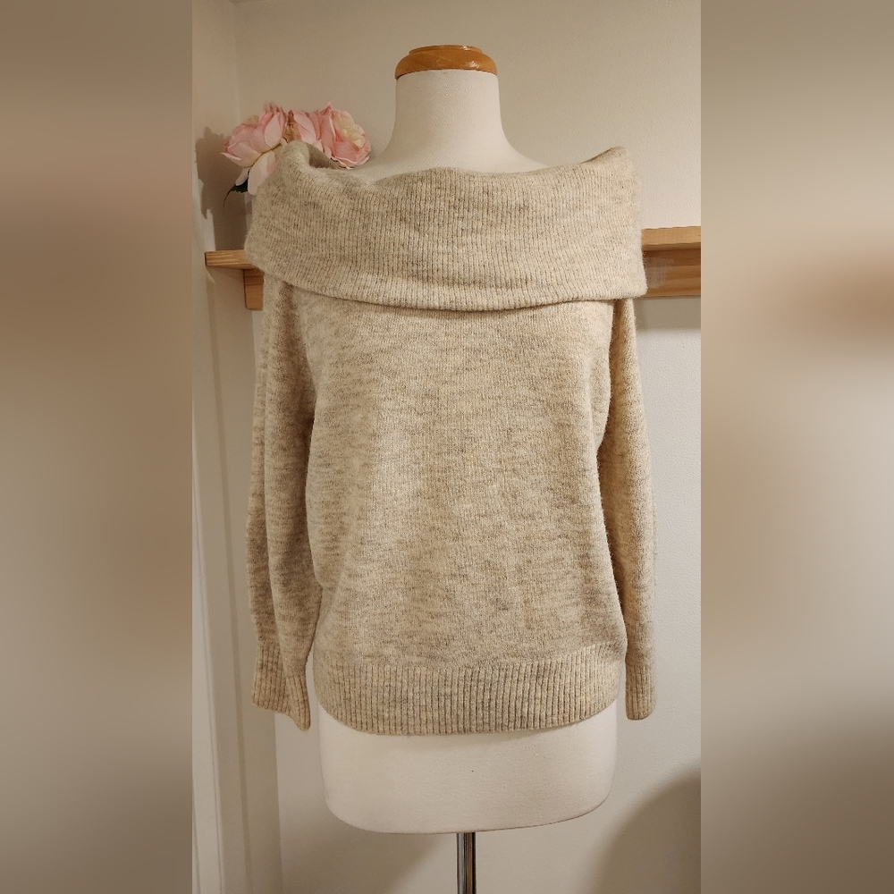 H&M beautiful soft sweater